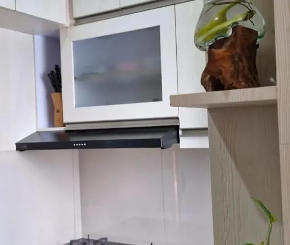 別荘 Cozy 1bedroom House With Kitchen Work Space ヌサドゥア